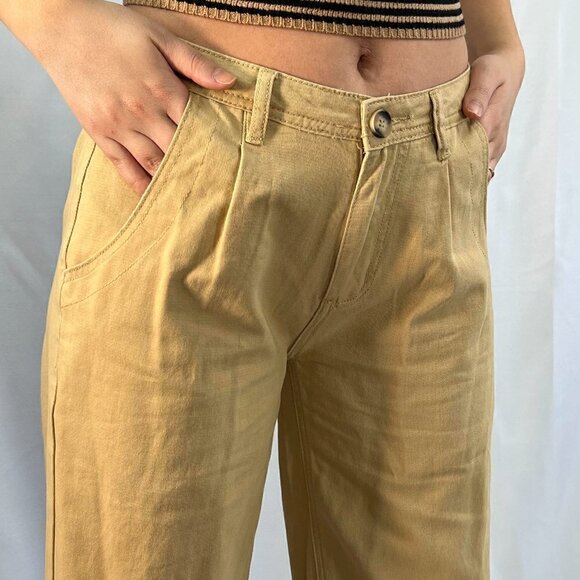 Pleated tapered high rise khaki pants - Picture 3 of 3